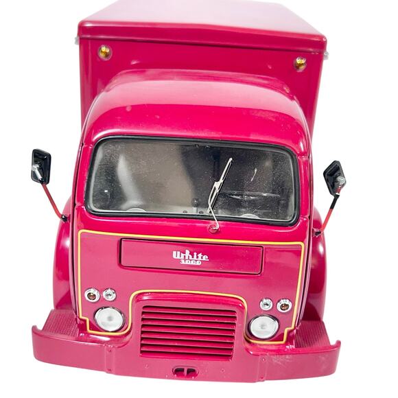 Danbury Mint 1950’s Campbell’s Soup Delivery Truck 1/24 Scale 1998 Red Diecast - Picture 1 of 16